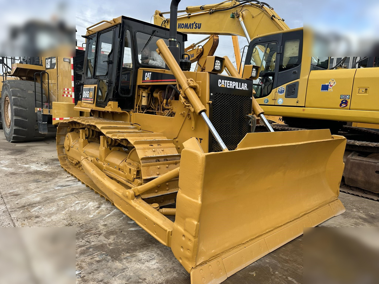 CATERPILLAR D6G - Buldozers: foto 5 CATERPILLAR D6G - Buldozers: foto 5