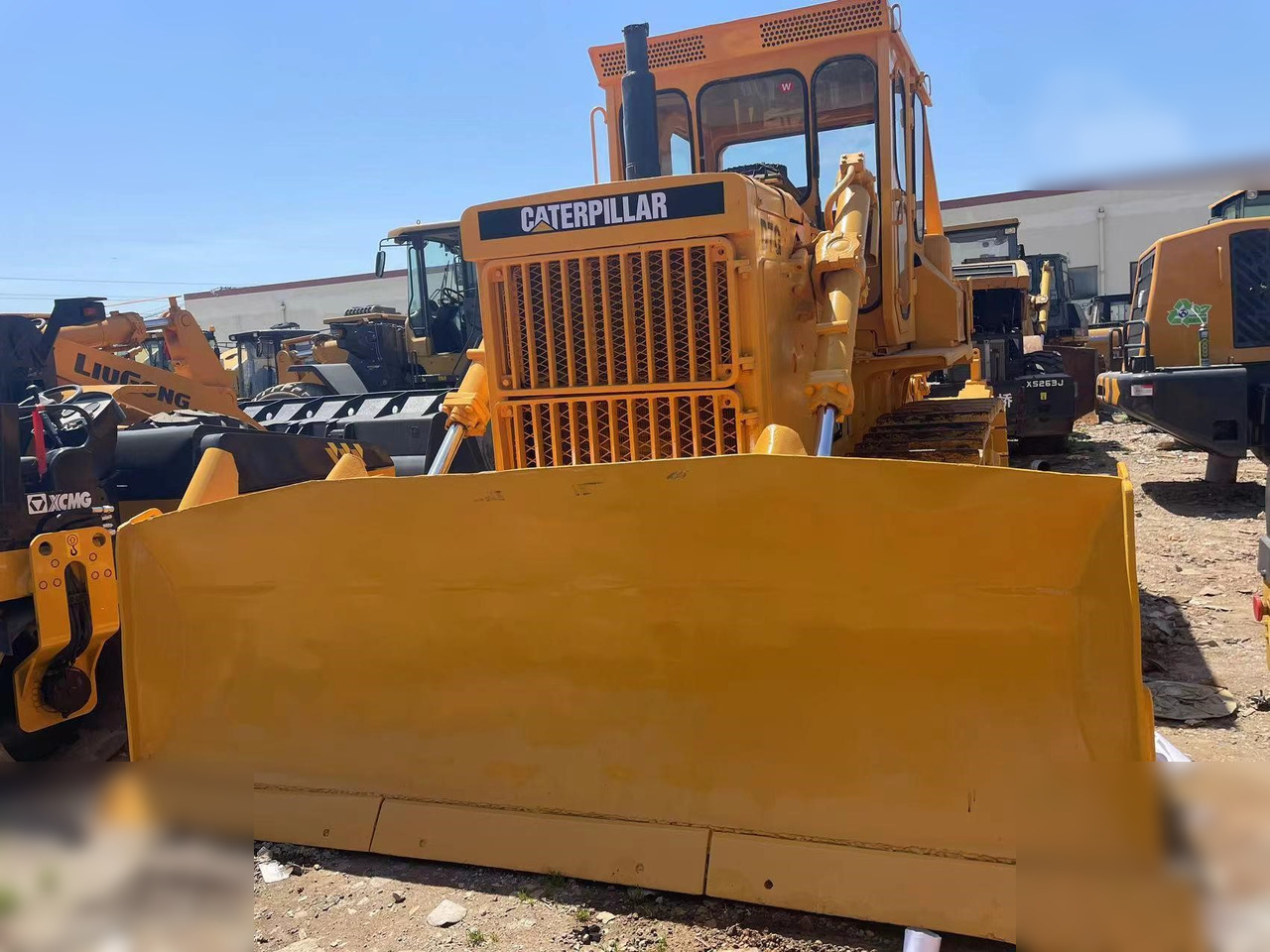 CATERPILLAR D7G - Buldozers: foto 2 CATERPILLAR D7G - Buldozers: foto 2