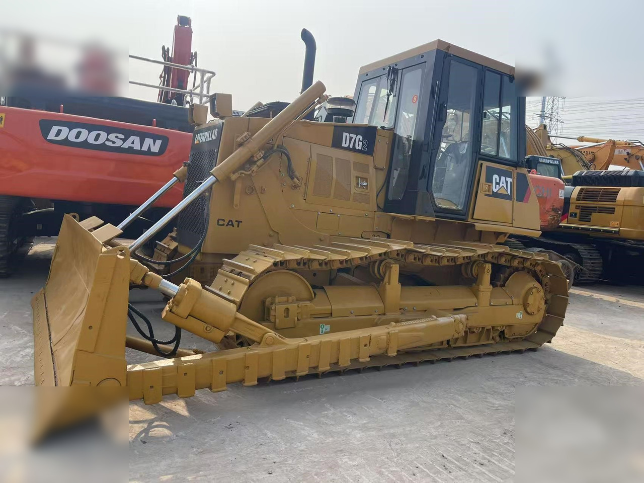 CATERPILLAR D7G - Buldozers: foto 1 CATERPILLAR D7G - Buldozers: foto 1