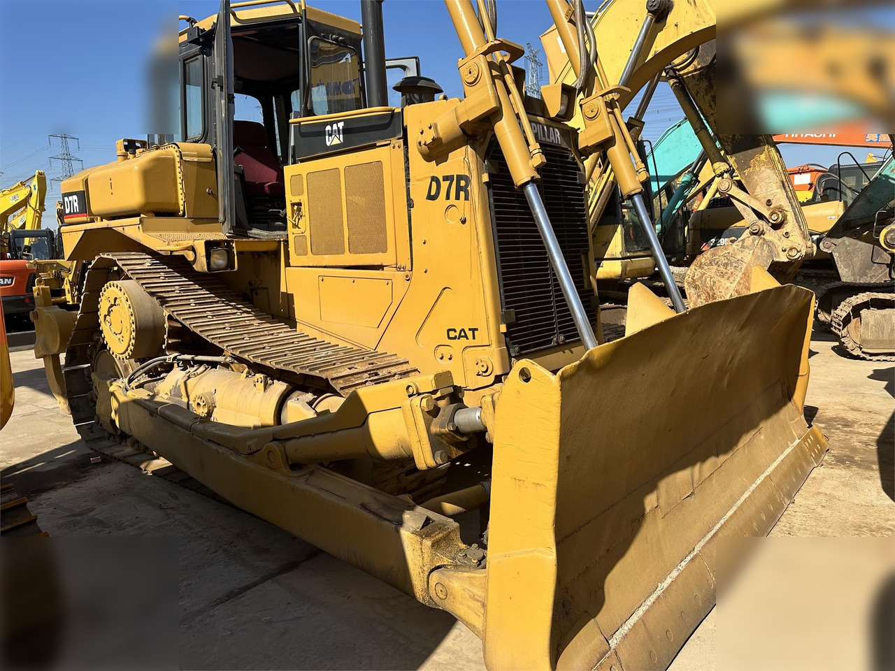 CATERPILLAR D7R II - Buldozers: foto 5 CATERPILLAR D7R II - Buldozers: foto 5