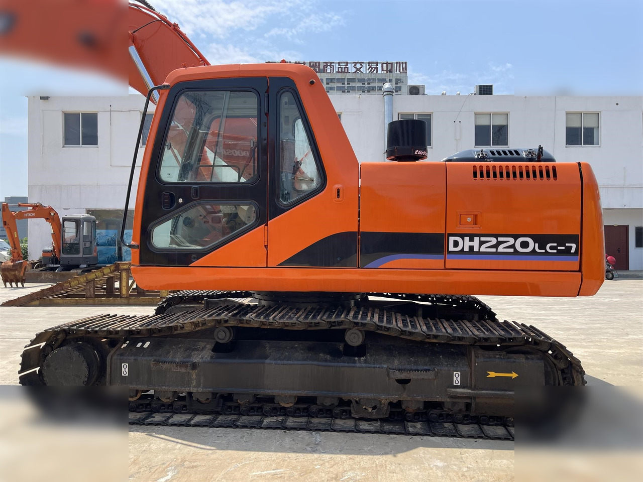 DOOSAN DH220 LC-7 - Kāpurķēžu ekskavators: foto 2 DOOSAN DH220 LC-7 - Kāpurķēžu ekskavators: foto 2