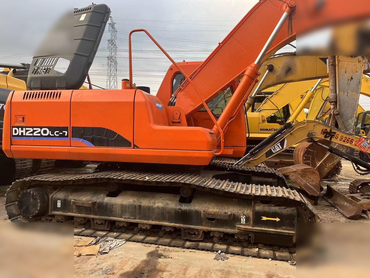 DOOSAN DH220 LC-7 - Kāpurķēžu ekskavators: foto 2 DOOSAN DH220 LC-7 - Kāpurķēžu ekskavators: foto 2