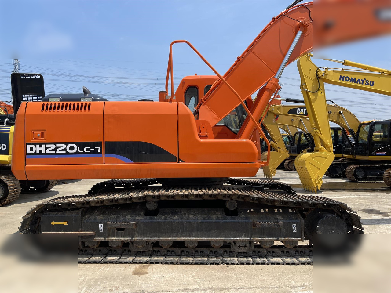 DOOSAN DH220 LC-7 - Kāpurķēžu ekskavators: foto 4 DOOSAN DH220 LC-7 - Kāpurķēžu ekskavators: foto 4