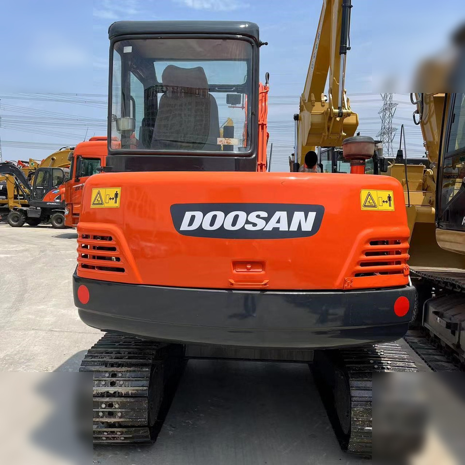 DOOSAN DH55-V - Mini-ekskavators: foto 4 DOOSAN DH55-V - Mini-ekskavators: foto 4