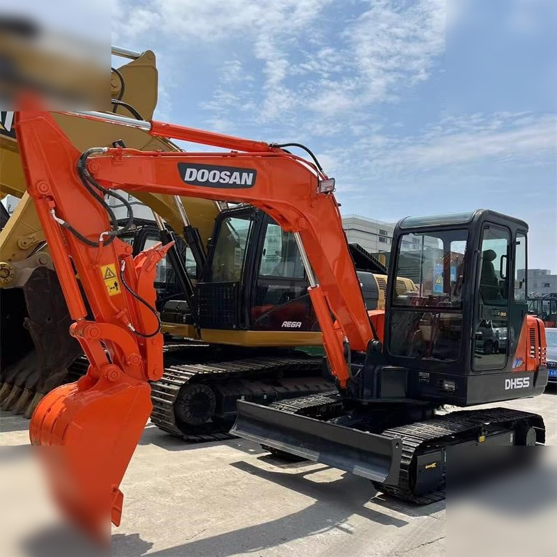 DOOSAN DH55-V - Mini-ekskavators: foto 2 DOOSAN DH55-V - Mini-ekskavators: foto 2