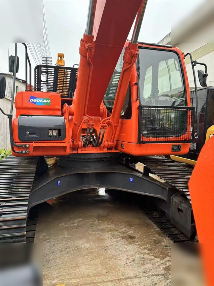 DOOSAN DX225 LC-5 - Kāpurķēžu ekskavators: foto 3 DOOSAN DX225 LC-5 - Kāpurķēžu ekskavators: foto 3