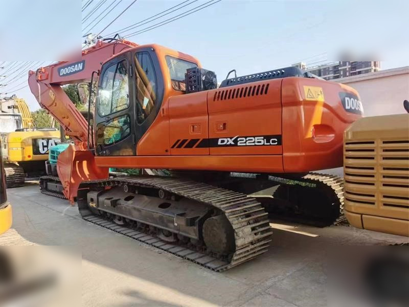 DOOSAN DX225 LC-5 - Kāpurķēžu ekskavators: foto 2 DOOSAN DX225 LC-5 - Kāpurķēžu ekskavators: foto 2