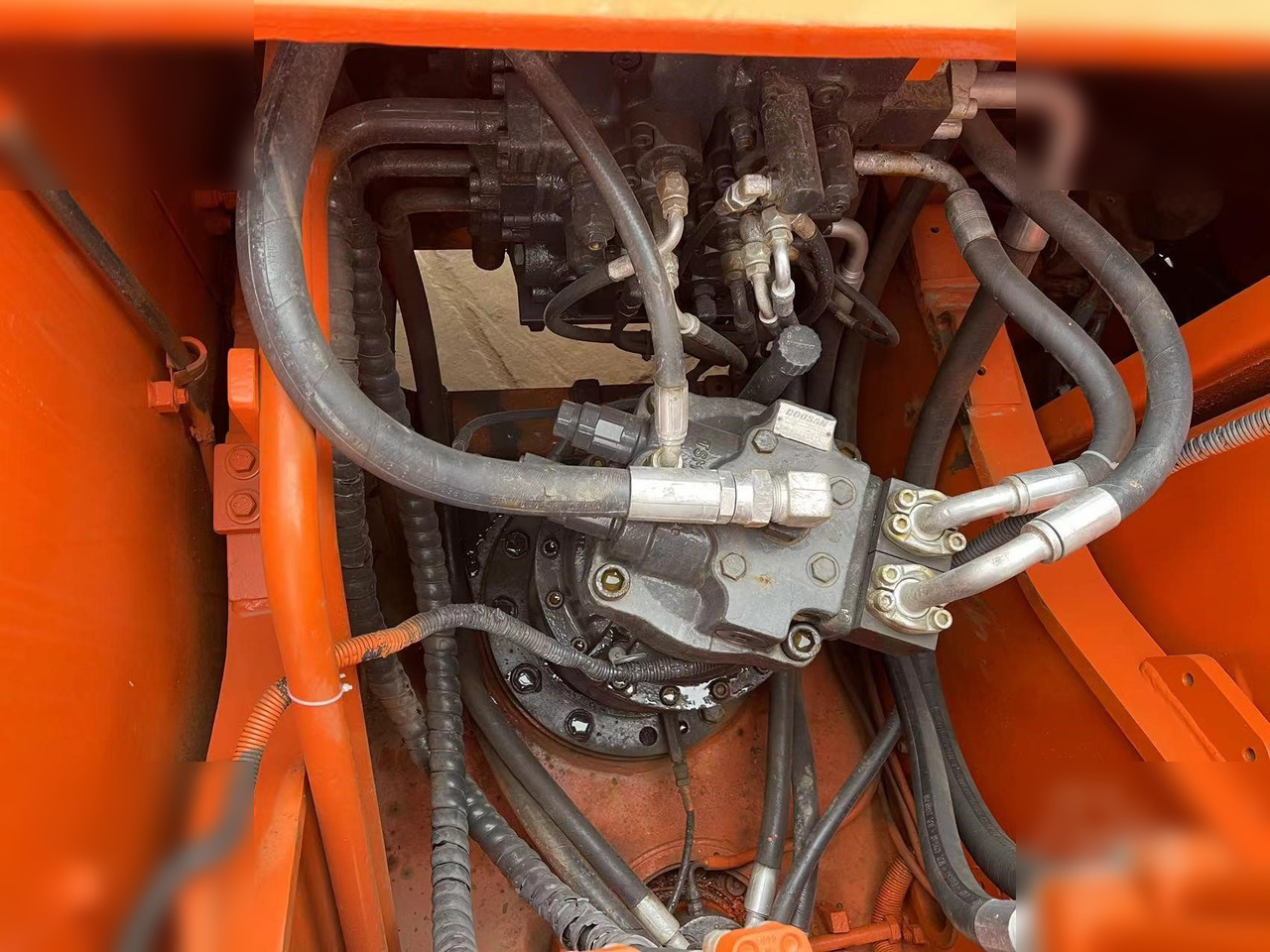 DOOSAN DX225 LC - Kāpurķēžu ekskavators: foto 5 DOOSAN DX225 LC - Kāpurķēžu ekskavators: foto 5