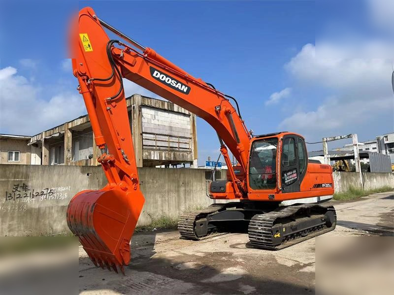 DOOSAN DX225 LC - Kāpurķēžu ekskavators: foto 3 DOOSAN DX225 LC - Kāpurķēžu ekskavators: foto 3