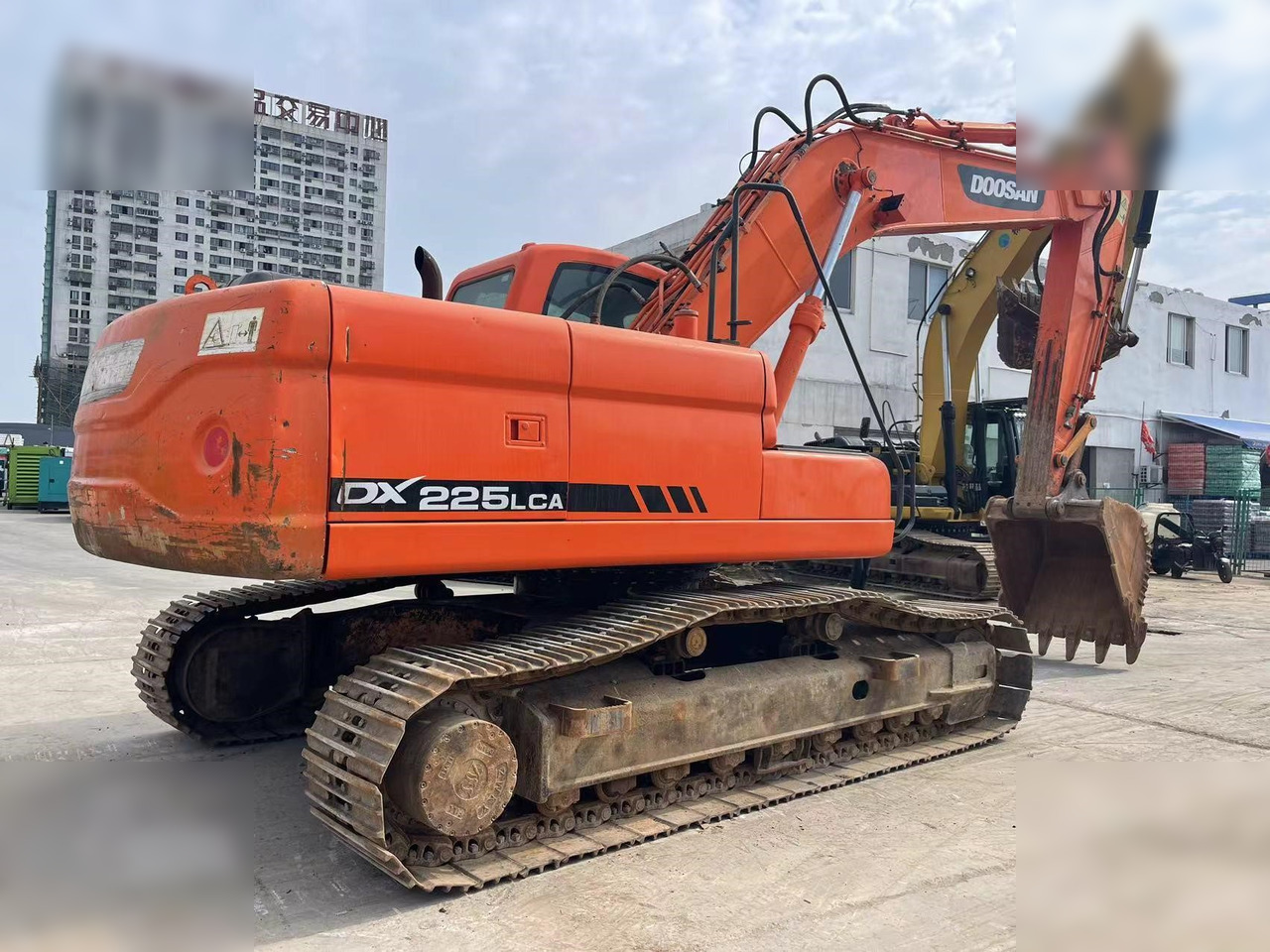 DOOSAN DX225 LCA - Kāpurķēžu ekskavators: foto 3 DOOSAN DX225 LCA - Kāpurķēžu ekskavators: foto 3