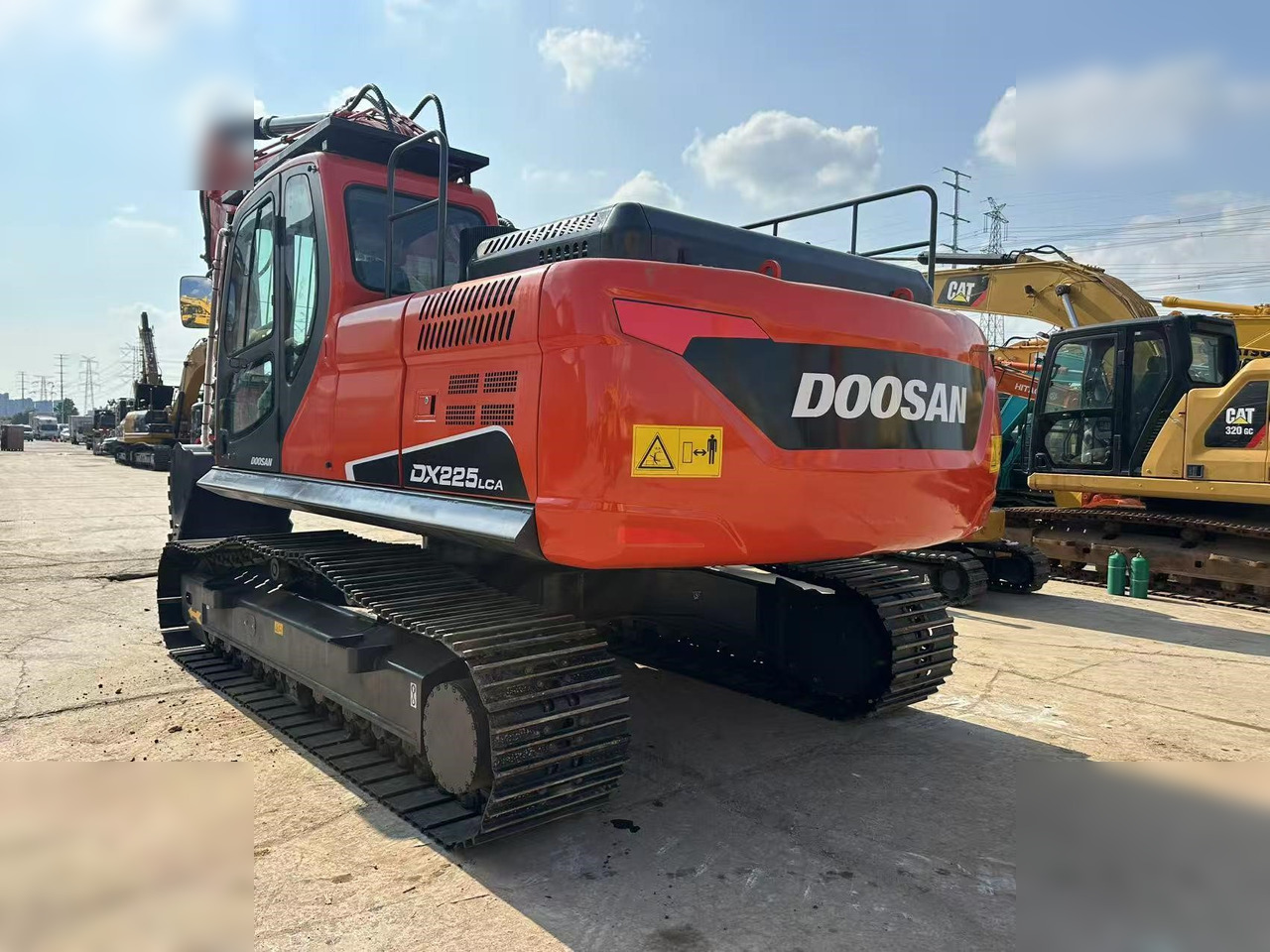 DOOSAN DX225 LCA - Kāpurķēžu ekskavators: foto 4 DOOSAN DX225 LCA - Kāpurķēžu ekskavators: foto 4