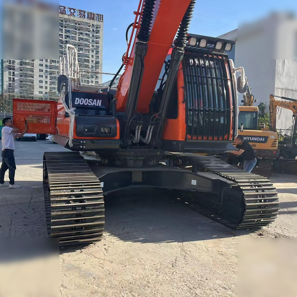 DOOSAN DX260 LC - Kāpurķēžu ekskavators: foto 4 DOOSAN DX260 LC - Kāpurķēžu ekskavators: foto 4