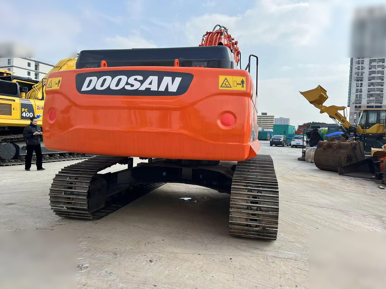 DOOSAN DX300 LC-9C - Kāpurķēžu ekskavators: foto 5 DOOSAN DX300 LC-9C - Kāpurķēžu ekskavators: foto 5