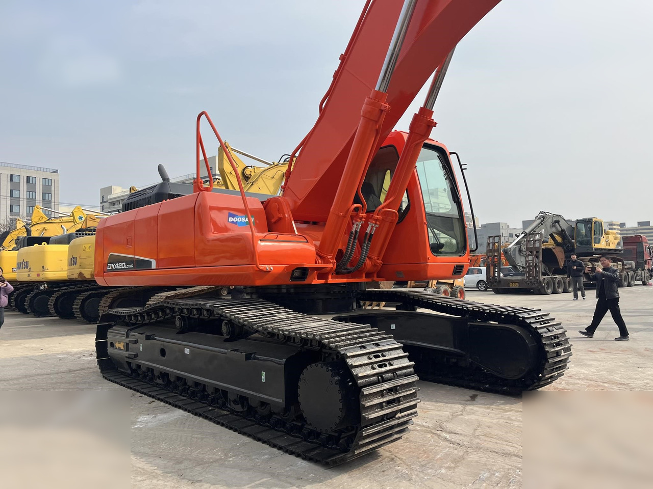 DOOSAN DX420 LC-9C - Kāpurķēžu ekskavators: foto 5 DOOSAN DX420 LC-9C - Kāpurķēžu ekskavators: foto 5