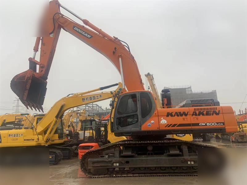 DOOSAN DX500 LCA - Kāpurķēžu ekskavators: foto 3 DOOSAN DX500 LCA - Kāpurķēžu ekskavators: foto 3
