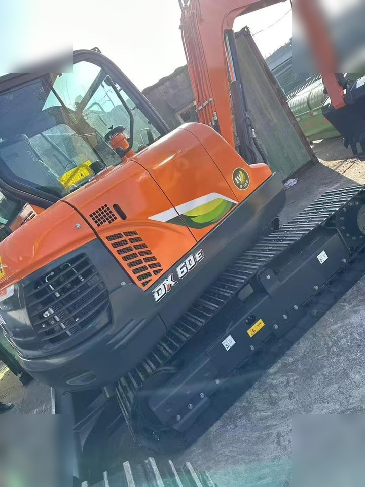Kāpurķēžu ekskavators DOOSAN DX60E-10N: foto 7
