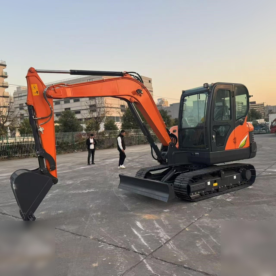 DOOSAN DX60E-10N - Kāpurķēžu ekskavators: foto 3 DOOSAN DX60E-10N - Kāpurķēžu ekskavators: foto 3