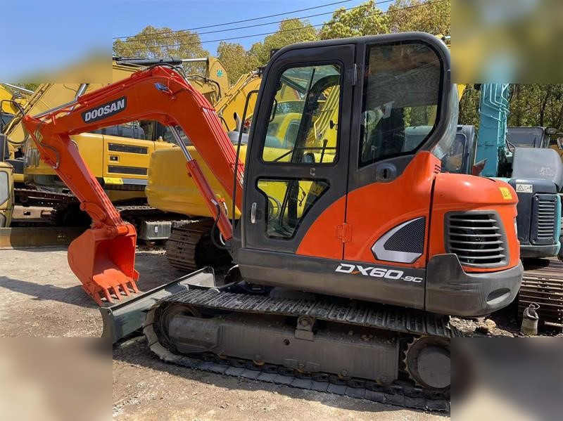 DOOSAN DX60E-9C - Mini-ekskavators: foto 1 DOOSAN DX60E-9C - Mini-ekskavators: foto 1