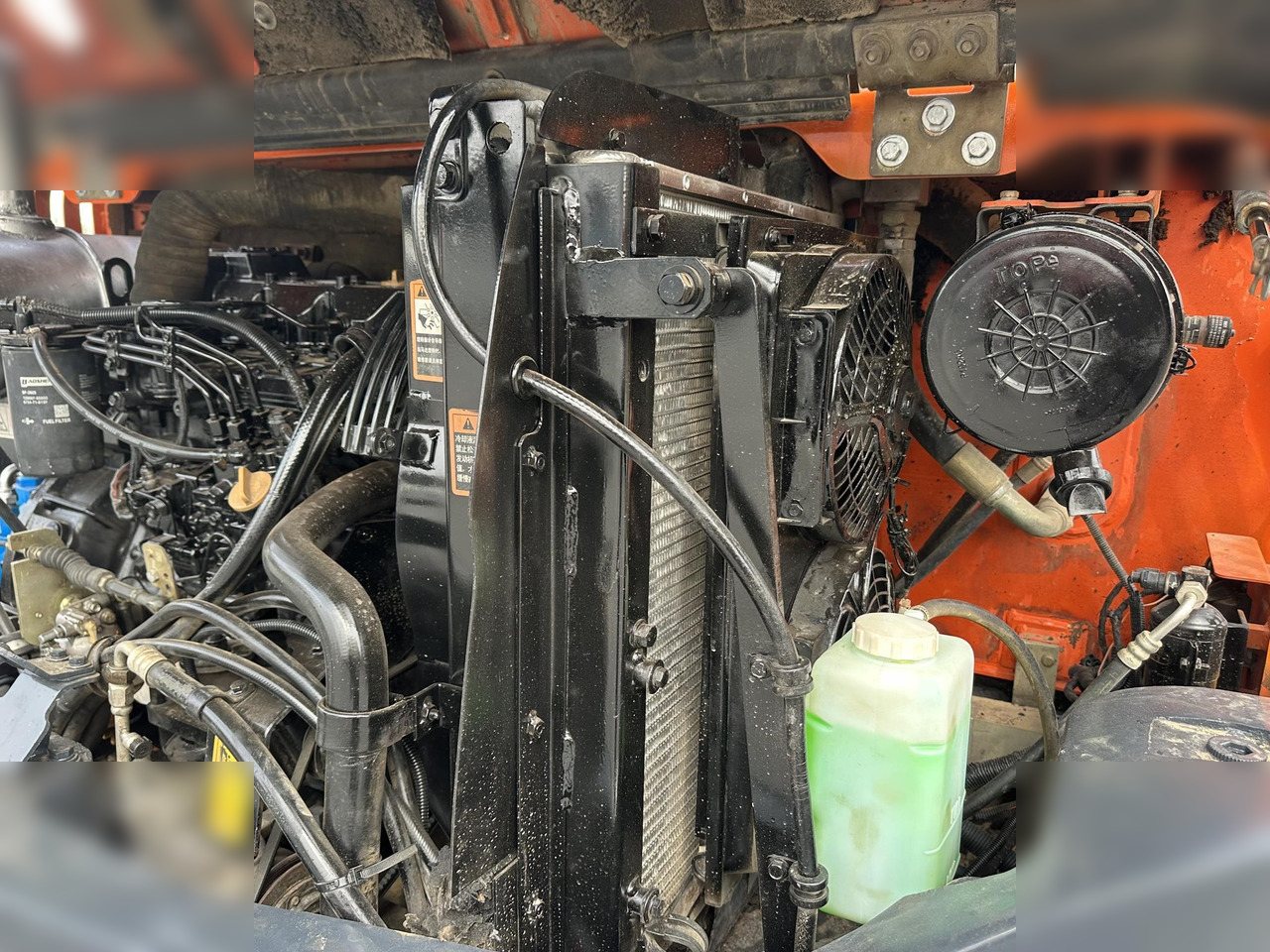 DOOSAN DX75-9CN - Kāpurķēžu ekskavators: foto 5 DOOSAN DX75-9CN - Kāpurķēžu ekskavators: foto 5