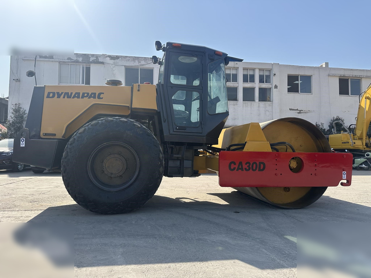 DYNAPAC CA30D - Veltnis: foto 5 DYNAPAC CA30D - Veltnis: foto 5
