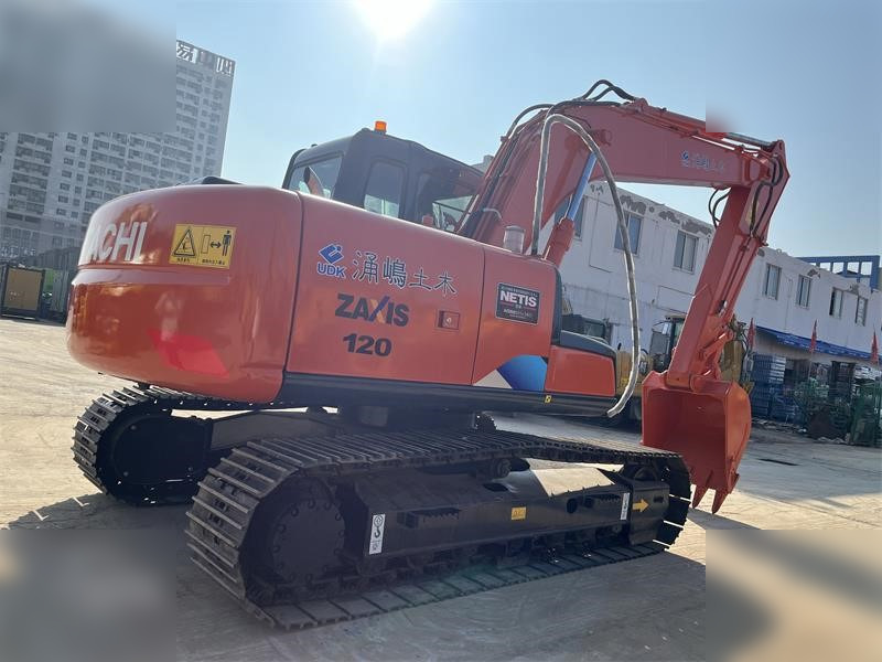 HITACHI ZX120 - Kāpurķēžu ekskavators: foto 2 HITACHI ZX120 - Kāpurķēžu ekskavators: foto 2