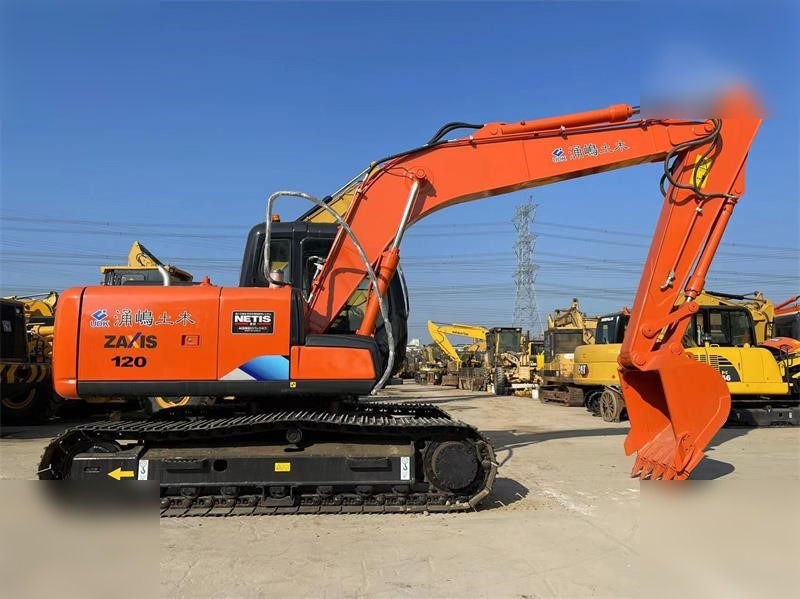 HITACHI ZX120 - Kāpurķēžu ekskavators: foto 3 HITACHI ZX120 - Kāpurķēžu ekskavators: foto 3