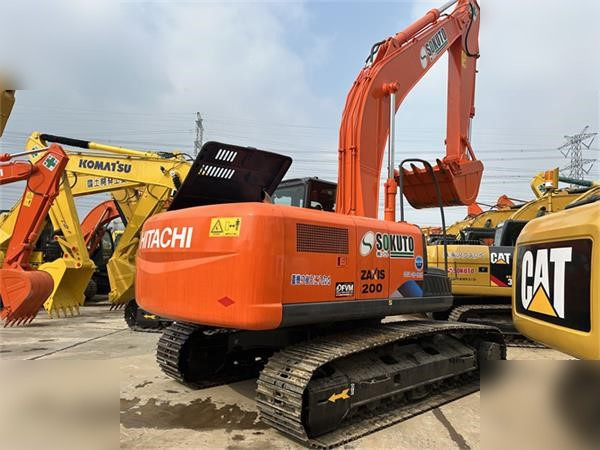 HITACHI ZX200-3G - Kāpurķēžu ekskavators: foto 1 HITACHI ZX200-3G - Kāpurķēžu ekskavators: foto 1