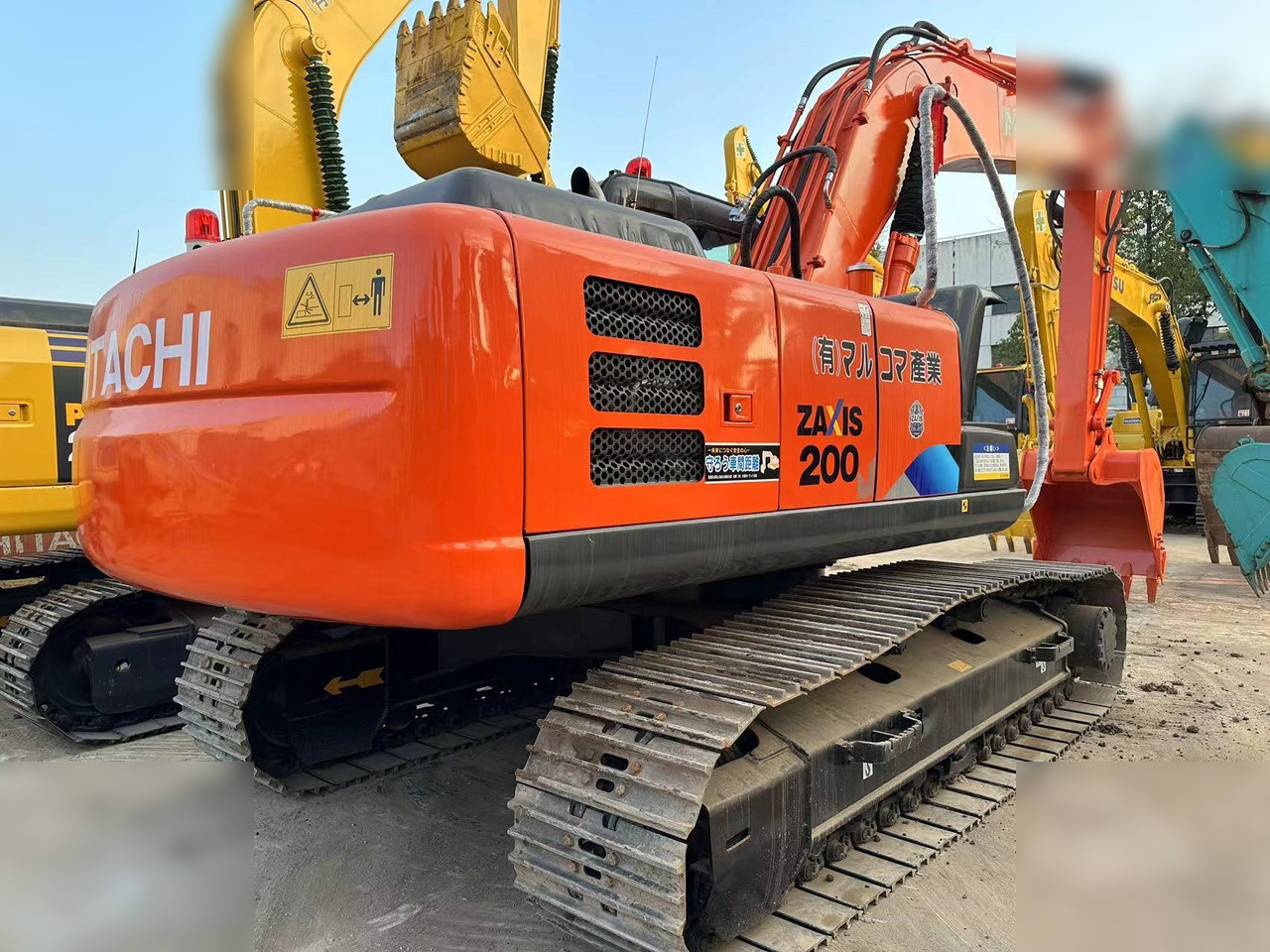 HITACHI ZX200-3G - Kāpurķēžu ekskavators: foto 2 HITACHI ZX200-3G - Kāpurķēžu ekskavators: foto 2
