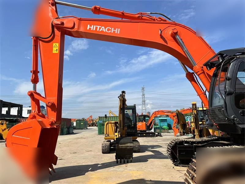 HITACHI ZX350H-3 - Kāpurķēžu ekskavators: foto 5 HITACHI ZX350H-3 - Kāpurķēžu ekskavators: foto 5