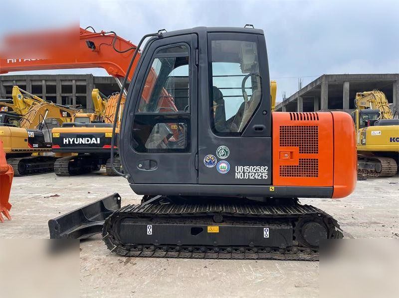 HITACHI ZX60 - Kāpurķēžu ekskavators: foto 4 HITACHI ZX60 - Kāpurķēžu ekskavators: foto 4
