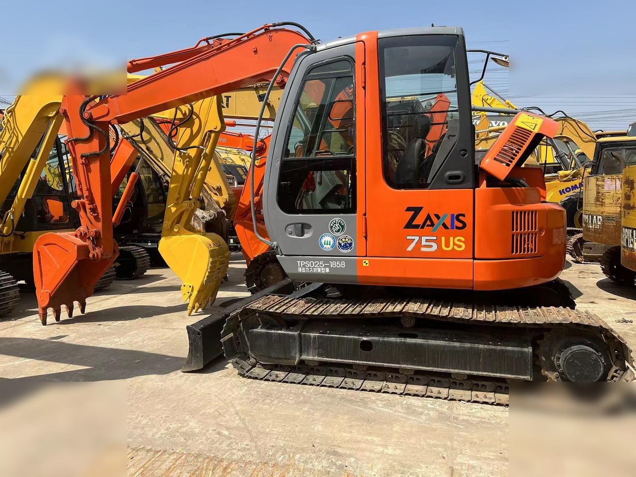 HITACHI ZX75US - Kāpurķēžu ekskavators: foto 4 HITACHI ZX75US - Kāpurķēžu ekskavators: foto 4