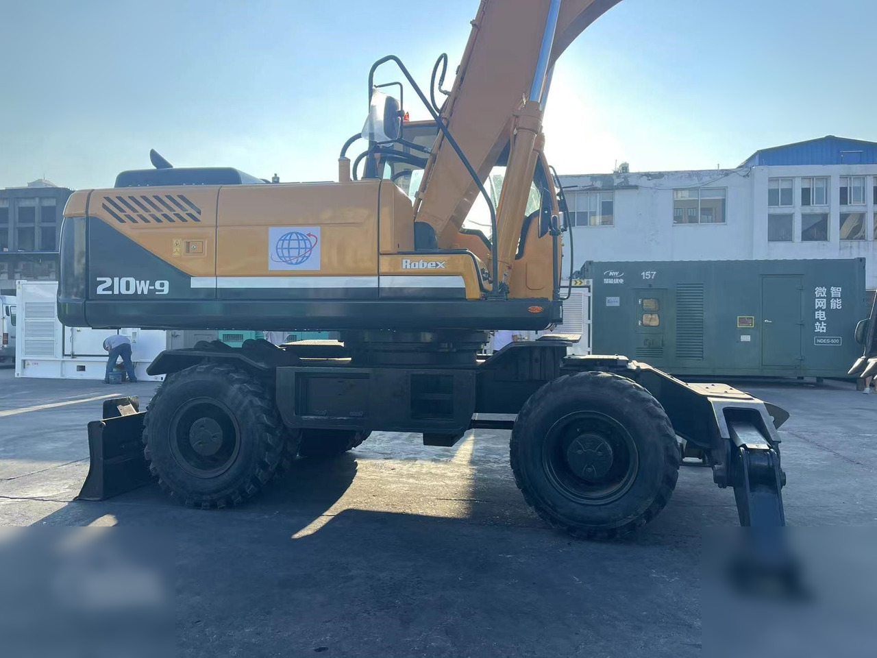 HYUNDAI ROBEX 210W-9 - Riteņu ekskavators: foto 5 HYUNDAI ROBEX 210W-9 - Riteņu ekskavators: foto 5