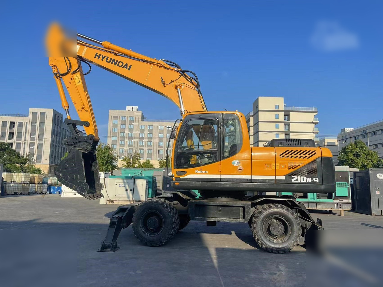 HYUNDAI ROBEX 210W-9 - Riteņu ekskavators: foto 1 HYUNDAI ROBEX 210W-9 - Riteņu ekskavators: foto 1