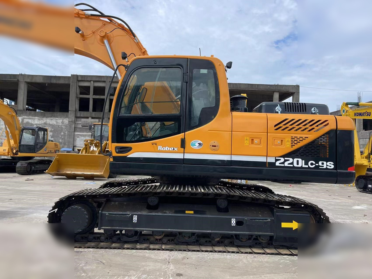 HYUNDAI ROBEX 220 LC-9S - Kāpurķēžu ekskavators: foto 5 HYUNDAI ROBEX 220 LC-9S - Kāpurķēžu ekskavators: foto 5