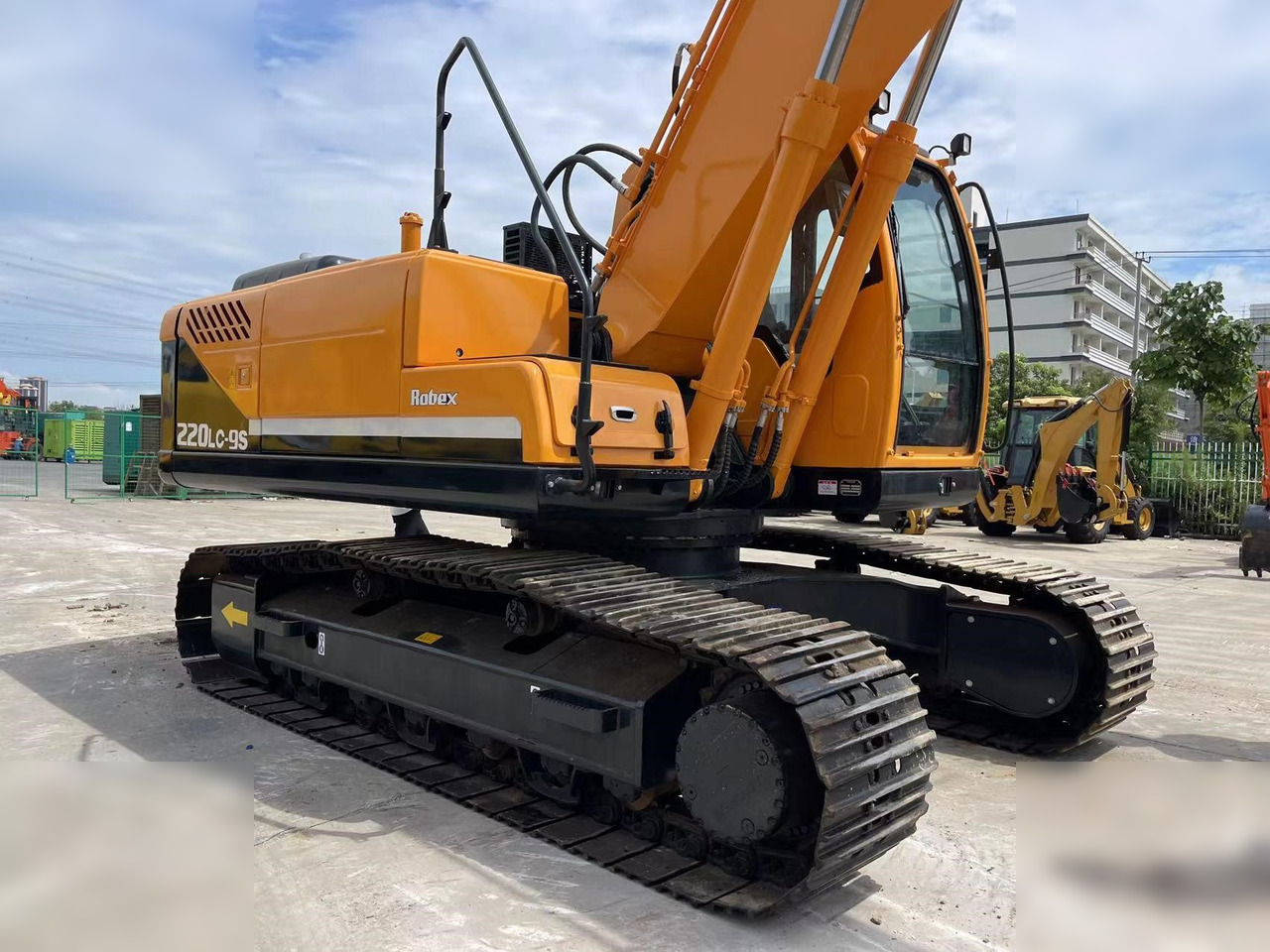 HYUNDAI ROBEX 220 LC-9S - Kāpurķēžu ekskavators: foto 3 HYUNDAI ROBEX 220 LC-9S - Kāpurķēžu ekskavators: foto 3