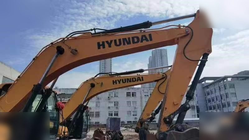 HYUNDAI ROBEX 225 LC-9T - Kāpurķēžu ekskavators: foto 3 HYUNDAI ROBEX 225 LC-9T - Kāpurķēžu ekskavators: foto 3