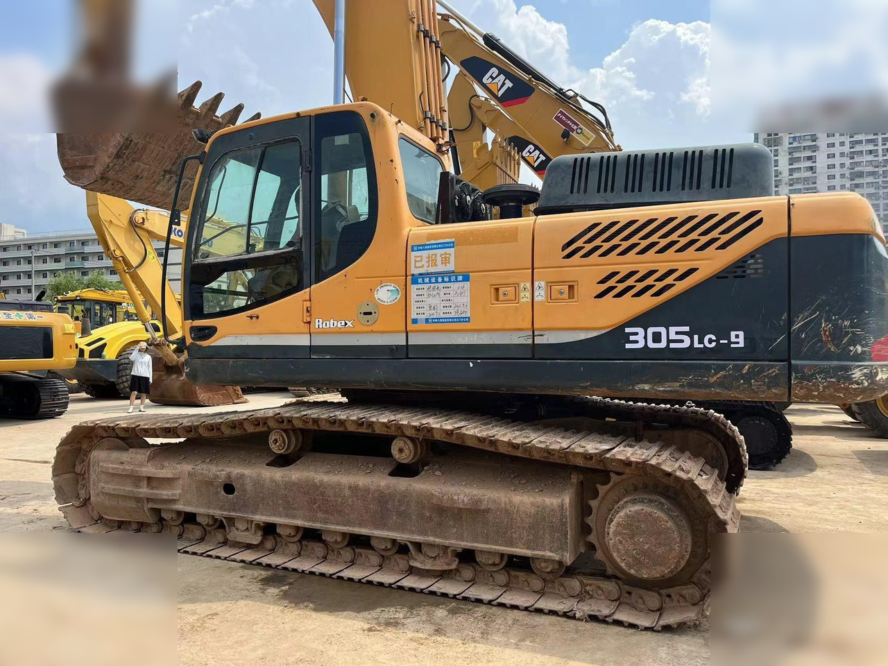 HYUNDAI ROBEX 305 LC-9S - Kāpurķēžu ekskavators: foto 5 HYUNDAI ROBEX 305 LC-9S - Kāpurķēžu ekskavators: foto 5