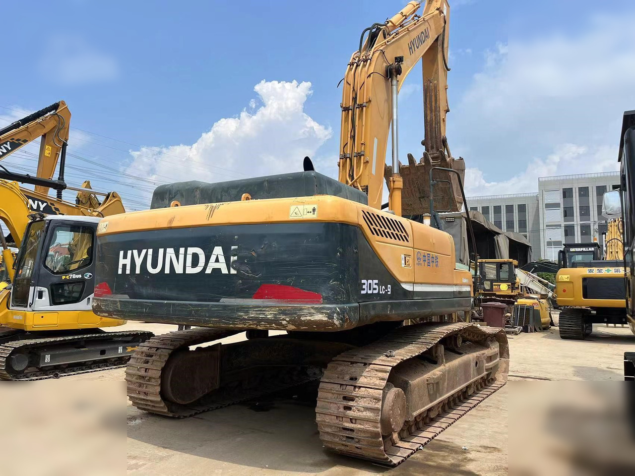 HYUNDAI ROBEX 305 LC-9T - Kāpurķēžu ekskavators: foto 3 HYUNDAI ROBEX 305 LC-9T - Kāpurķēžu ekskavators: foto 3