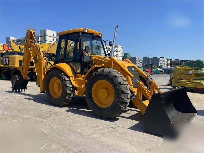 JCB 4CX - Ekskavators-iekrāvējs: foto 3 JCB 4CX - Ekskavators-iekrāvējs: foto 3