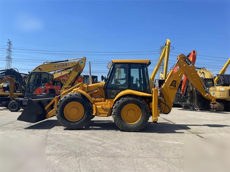 JCB 4CX - Ekskavators-iekrāvējs: foto 4 JCB 4CX - Ekskavators-iekrāvējs: foto 4