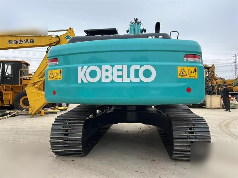 KOBELCO SK200-8 - Kāpurķēžu ekskavators: foto 5 KOBELCO SK200-8 - Kāpurķēžu ekskavators: foto 5