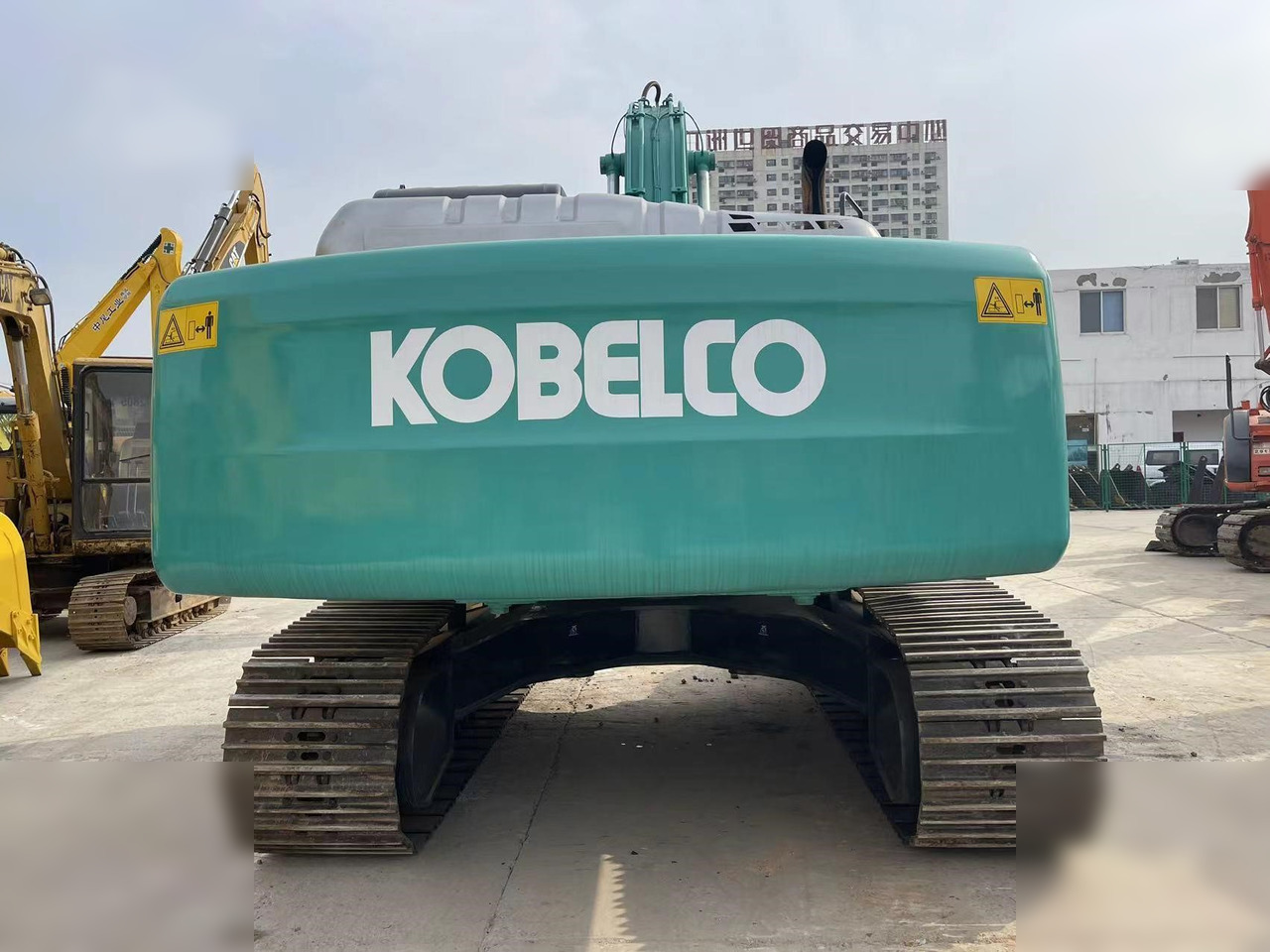 KOBELCO SK210 - Kāpurķēžu ekskavators: foto 4 KOBELCO SK210 - Kāpurķēžu ekskavators: foto 4