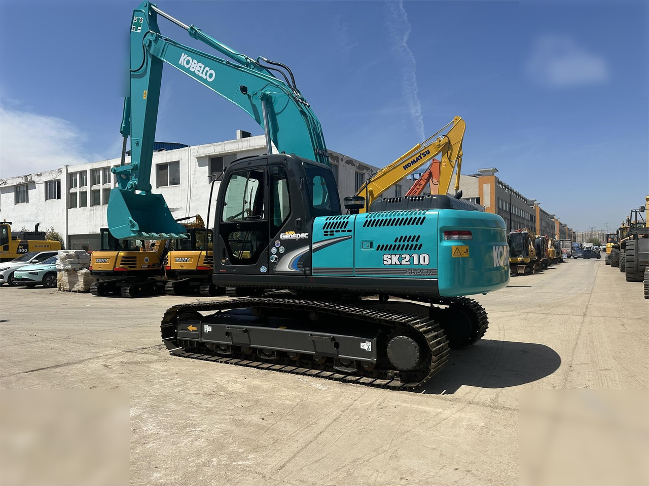 KOBELCO SK210 LC-8 - Kāpurķēžu ekskavators: foto 1 KOBELCO SK210 LC-8 - Kāpurķēžu ekskavators: foto 1