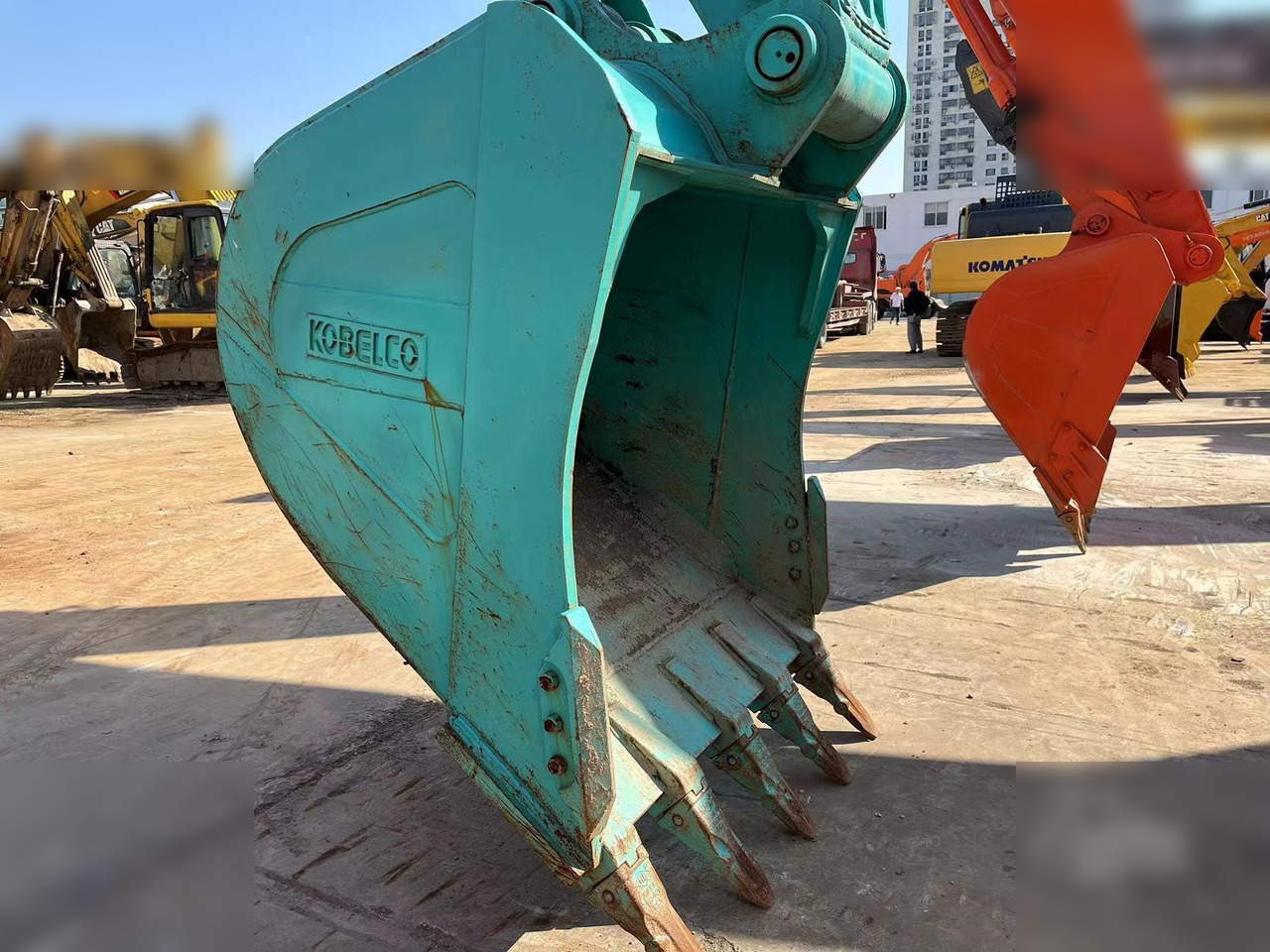 KOBELCO SK350D - Kāpurķēžu ekskavators: foto 4 KOBELCO SK350D - Kāpurķēžu ekskavators: foto 4