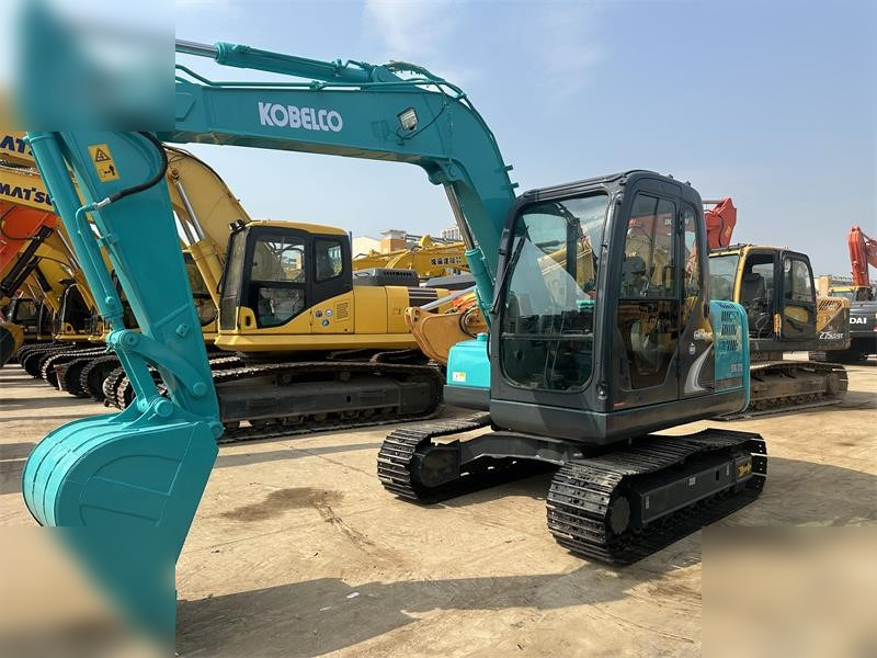 KOBELCO SK75-8 - Kāpurķēžu ekskavators: foto 1 KOBELCO SK75-8 - Kāpurķēžu ekskavators: foto 1
