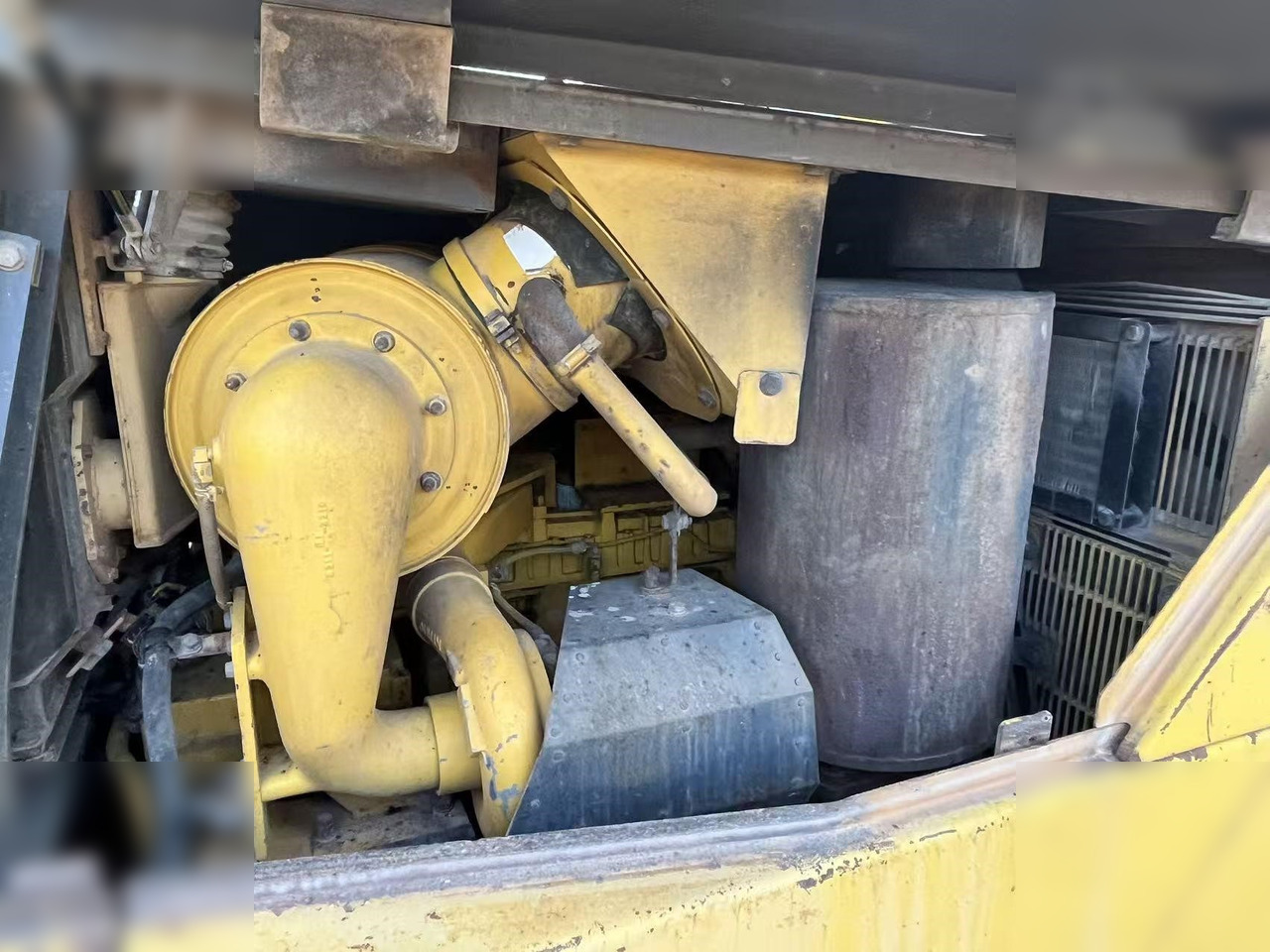 KOMATSU D155A-5 - Buldozers: foto 5 KOMATSU D155A-5 - Buldozers: foto 5