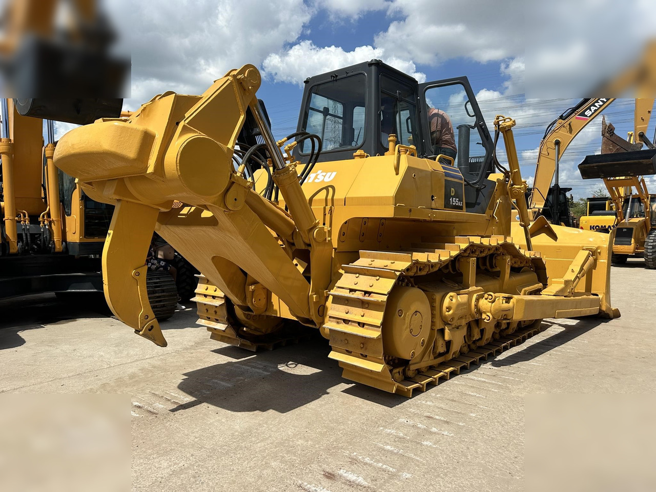 KOMATSU D155A-5 - Buldozers: foto 4 KOMATSU D155A-5 - Buldozers: foto 4