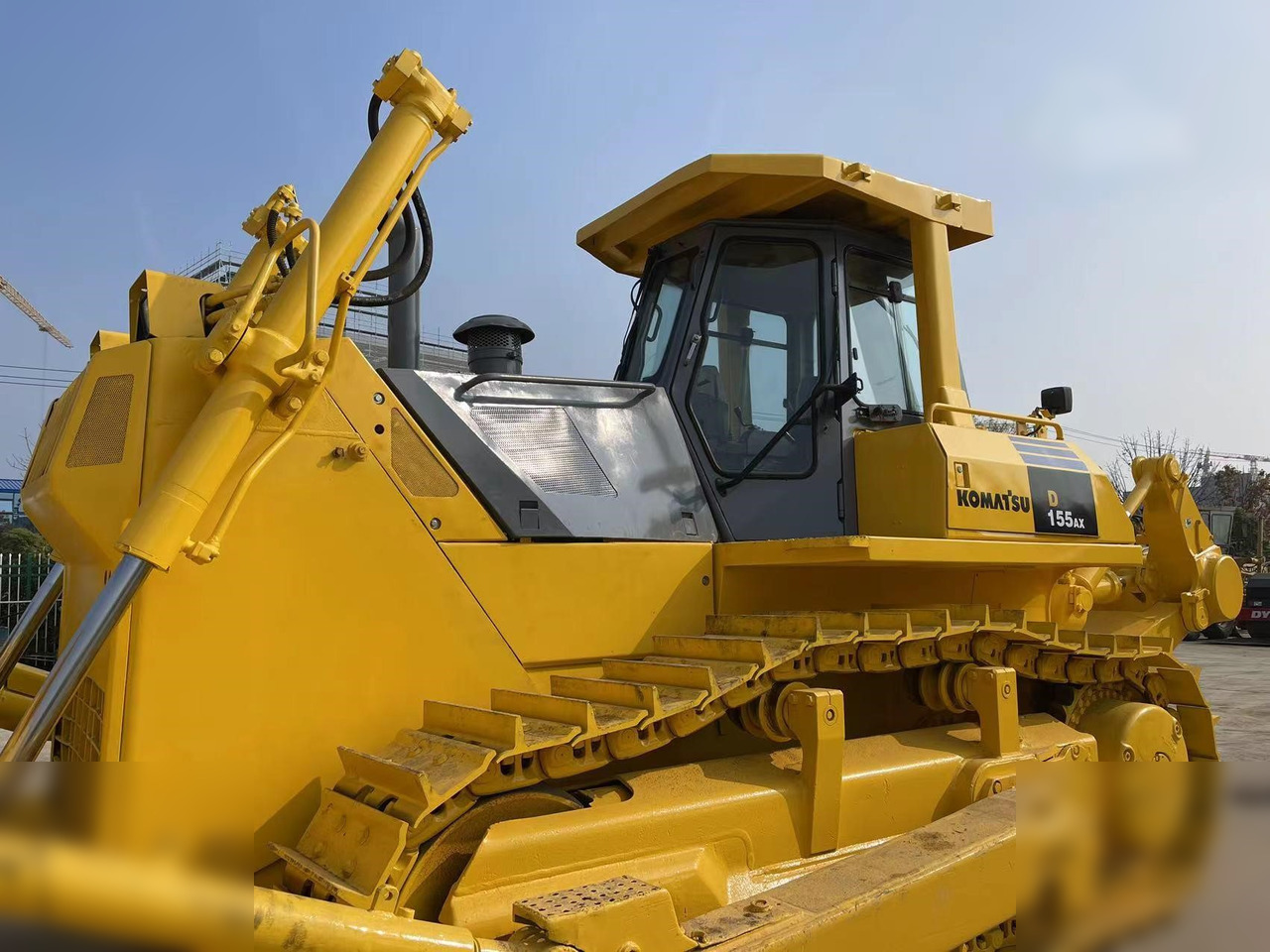KOMATSU D155AX-3 - Buldozers: foto 1 KOMATSU D155AX-3 - Buldozers: foto 1