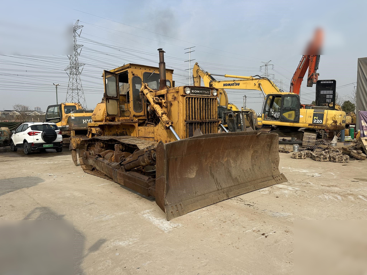 KOMATSU D85-18 - Buldozers: foto 2 KOMATSU D85-18 - Buldozers: foto 2