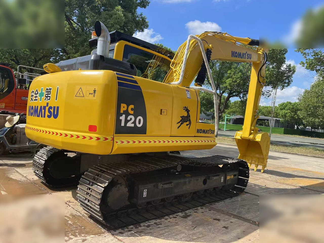KOMATSU PC120-8 - Kāpurķēžu ekskavators: foto 5 KOMATSU PC120-8 - Kāpurķēžu ekskavators: foto 5